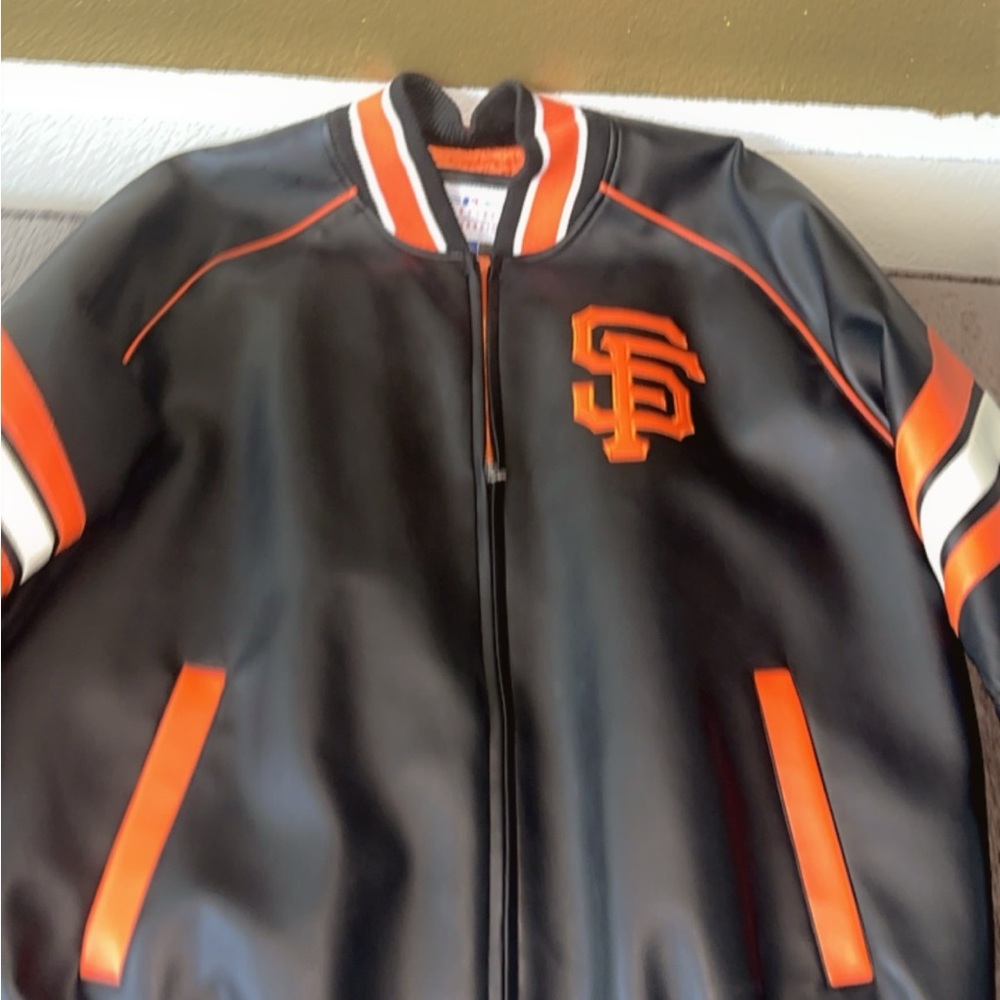 Giants jacket “genuine merchandise”.